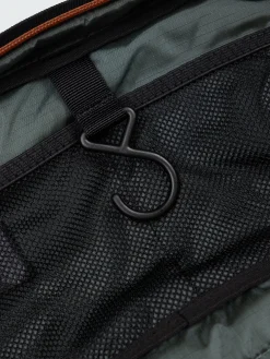 Mako Toiletries Bag