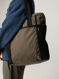 Mako Totepack Bag
